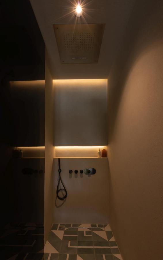 Vouliagmeni Apartments 18 Atene Esterno foto