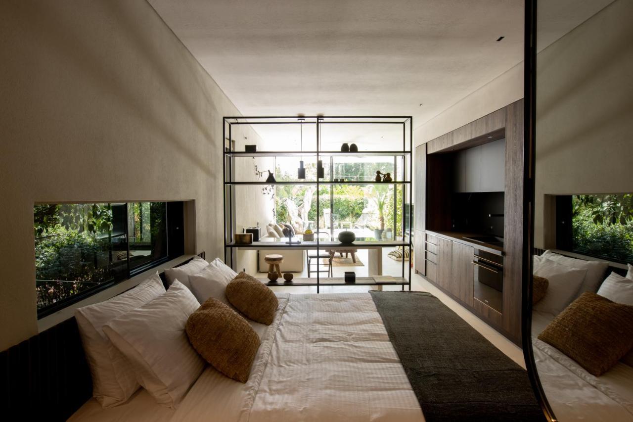 Vouliagmeni Apartments 18 Atene Esterno foto